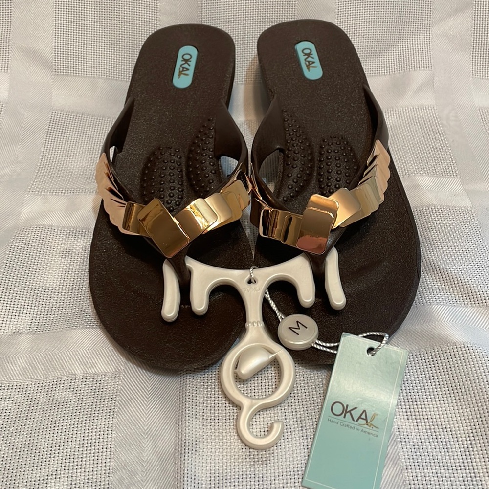 NWT OKA b. Diana Hot Chocolate Sz Medium (7-8) Women Sandals